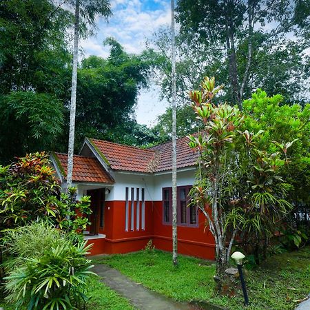 Vythiri Holiday Resort, Wayanad Екстер'єр фото